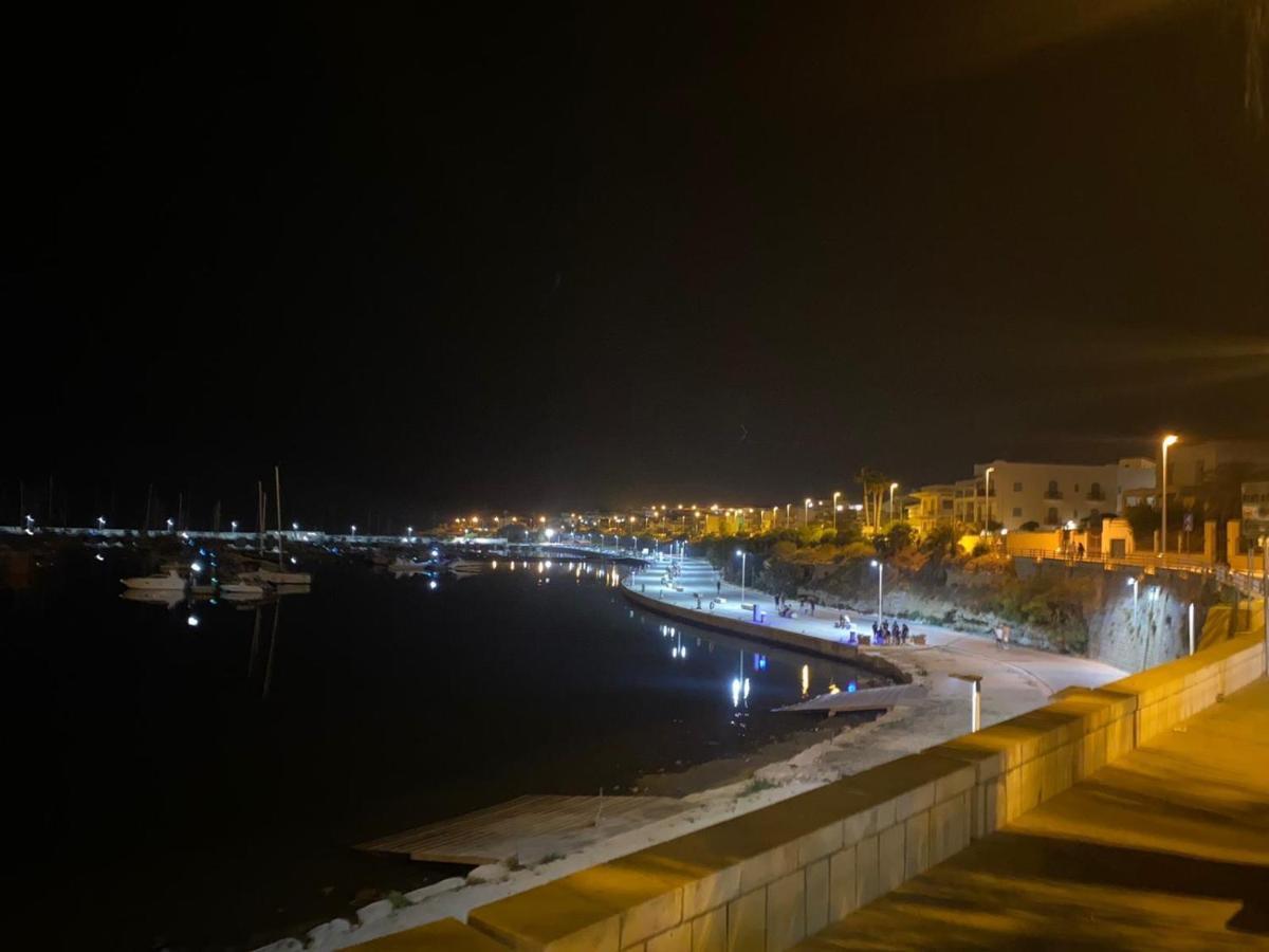 Residence Romeo Marina di Ragusa Exteriör bild