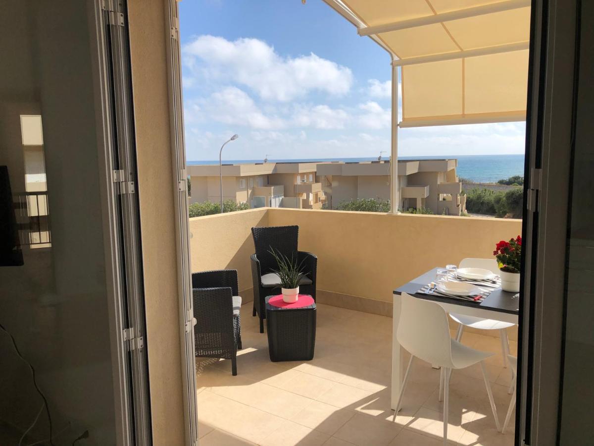 Residence Romeo Marina di Ragusa Exteriör bild